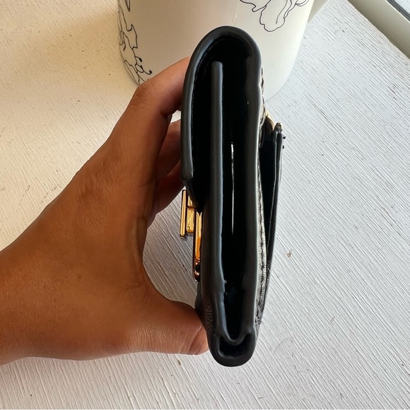 Brand New Avondale Trifold Fossil Leather Wallet new without tags - Picture 3 of 9